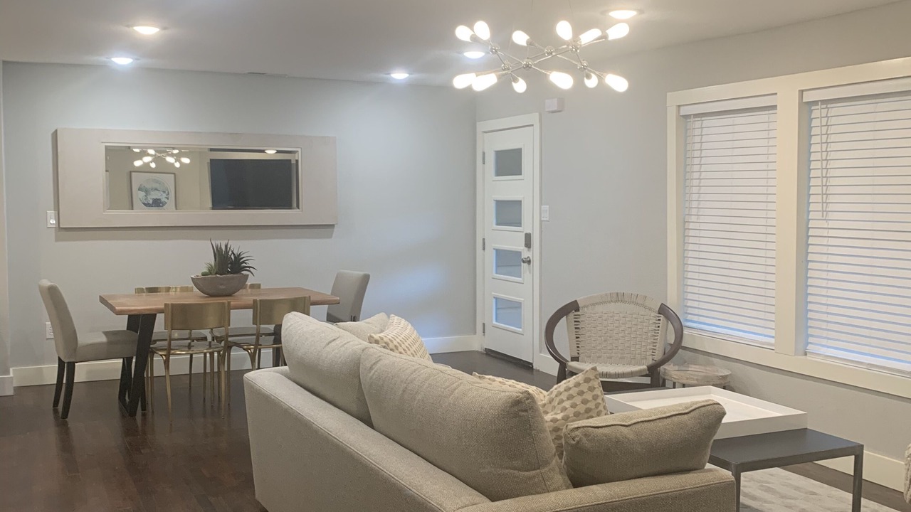 Photo of Livingroom in Euless