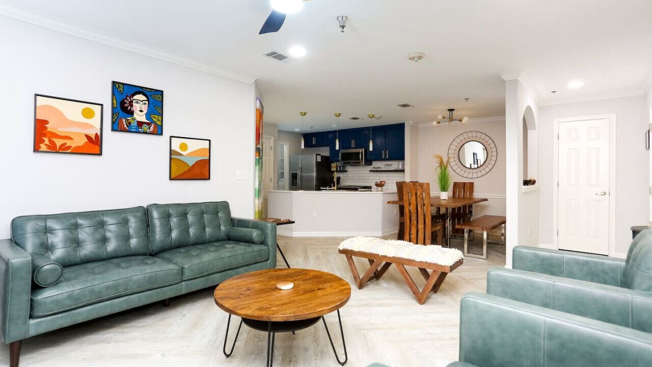Photo of Livingroom in Medical Center District