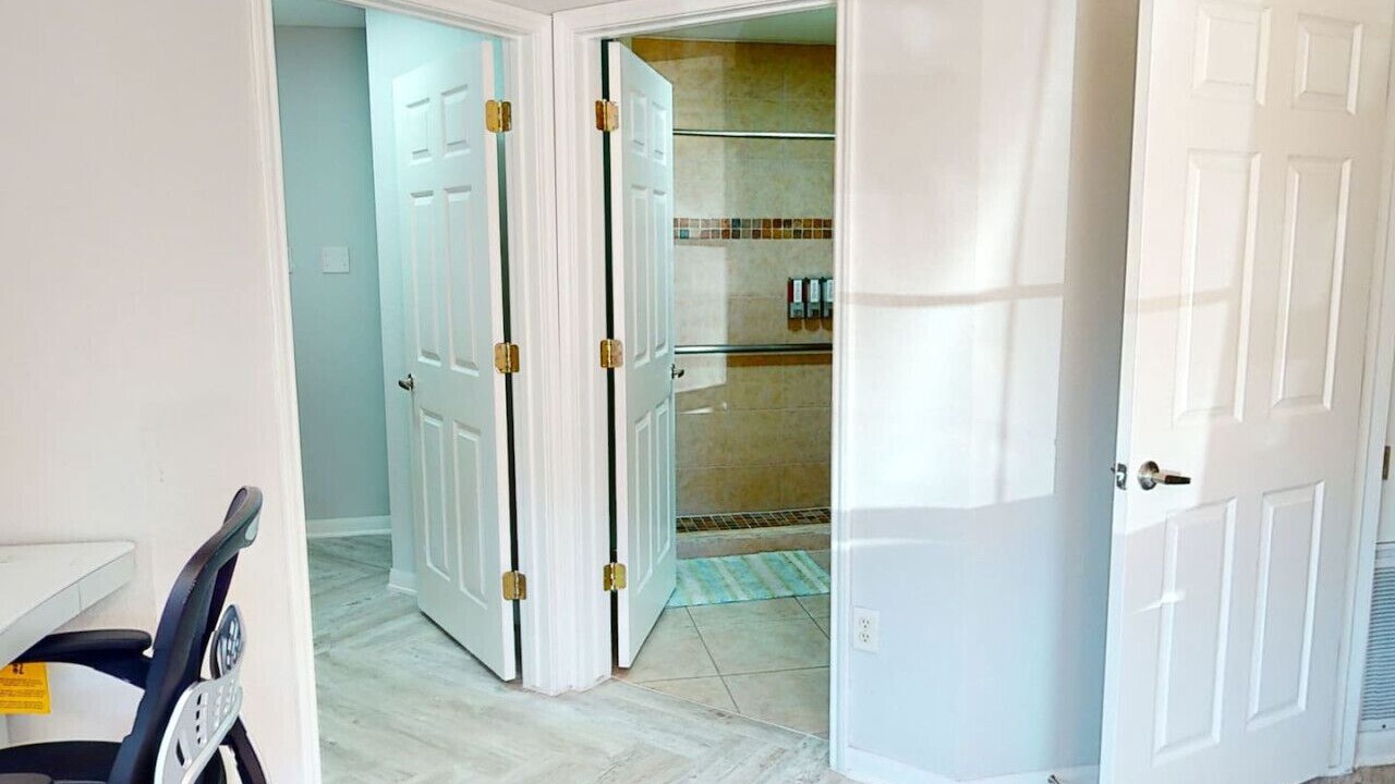 Photo of Bathroom in Medical Center District