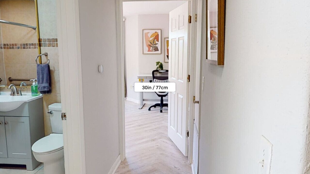 Photo of Bathroom in Medical Center District
