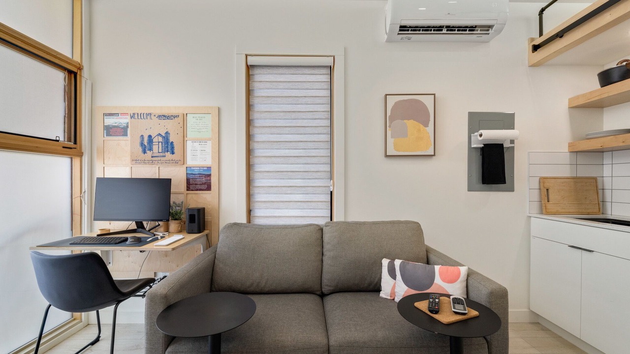 Photo of Livingroom in Idaho City