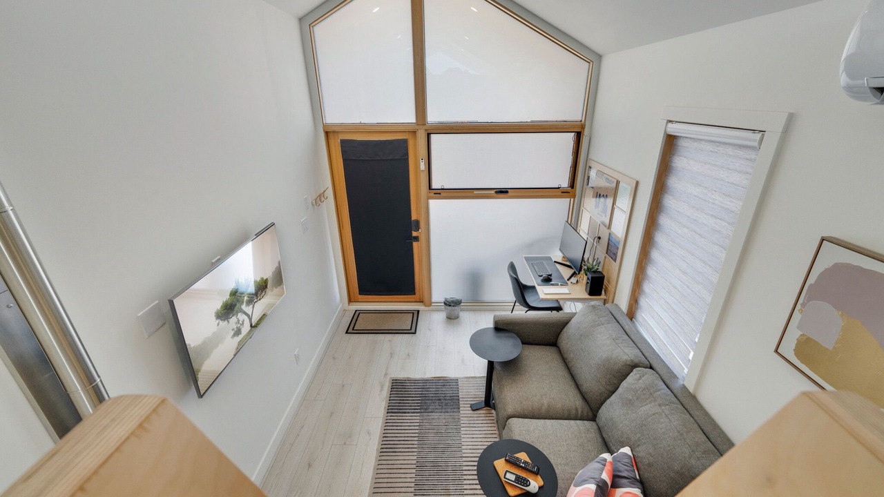 Photo of Livingroom in Idaho City