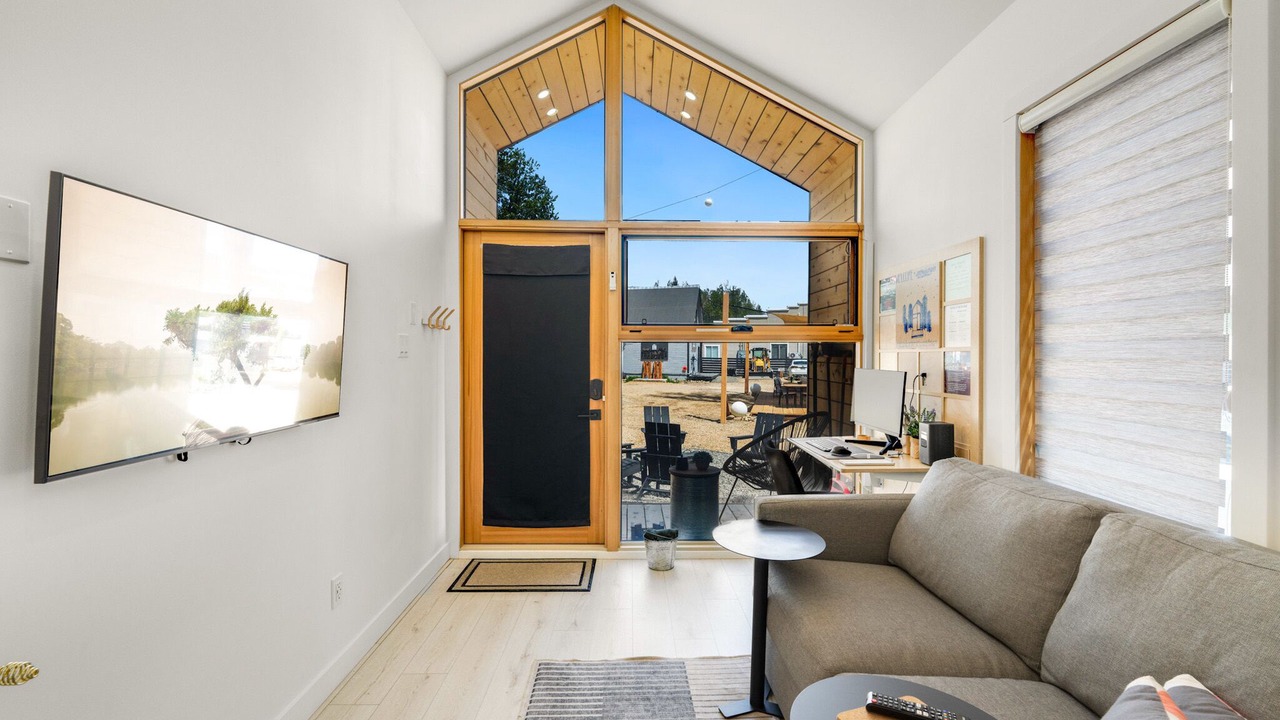 Photo of Livingroom in Idaho City