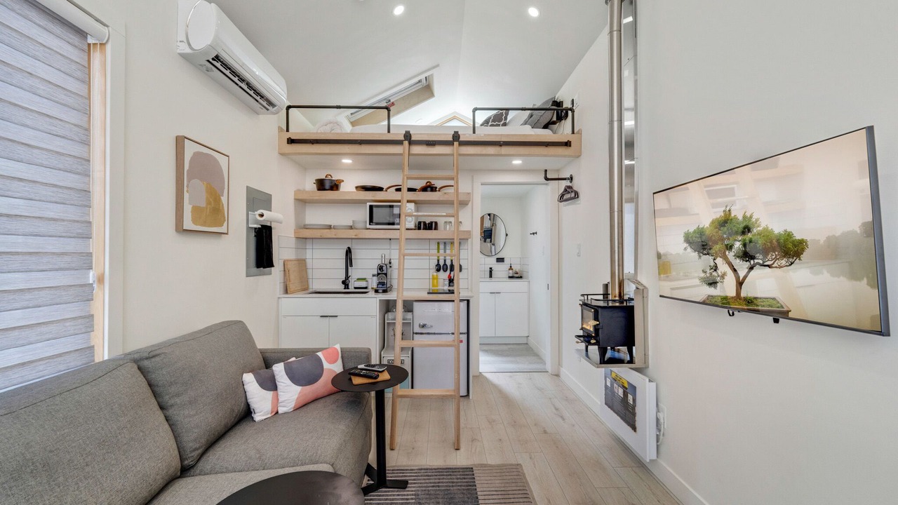 Photo of Livingroom in Idaho City