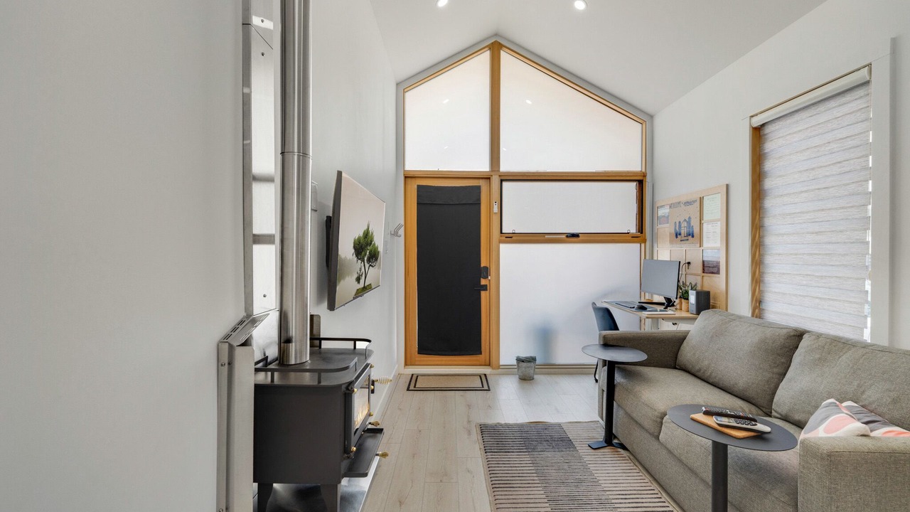 Photo of Livingroom in Idaho City