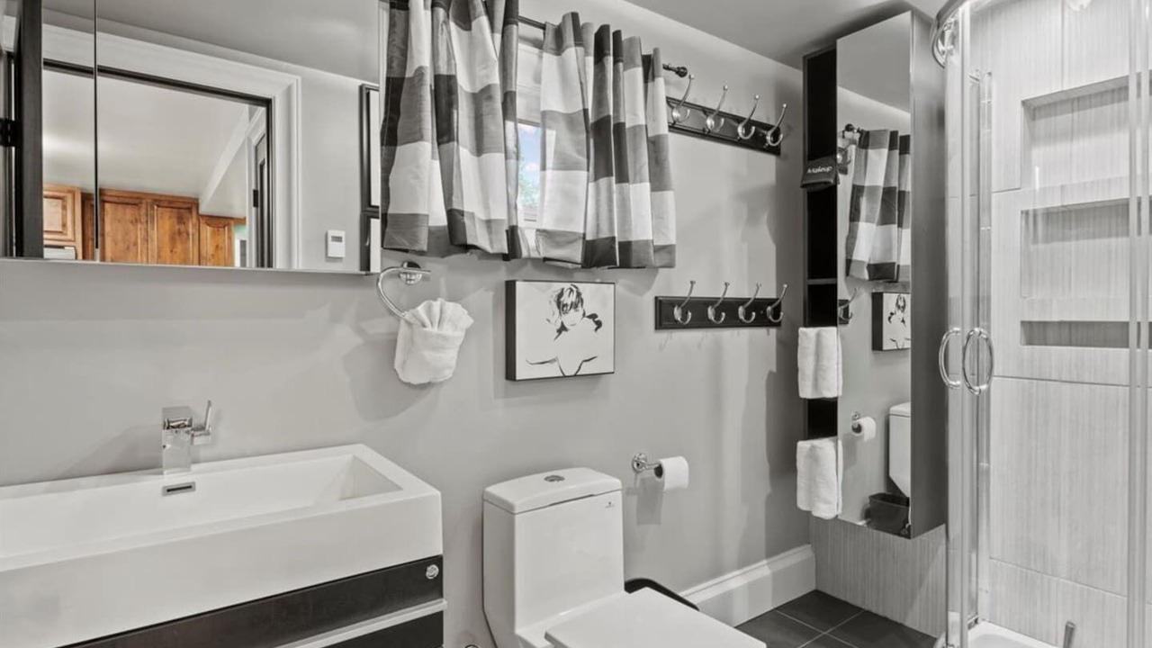 Photo of Bathroom in Seneca Falls
