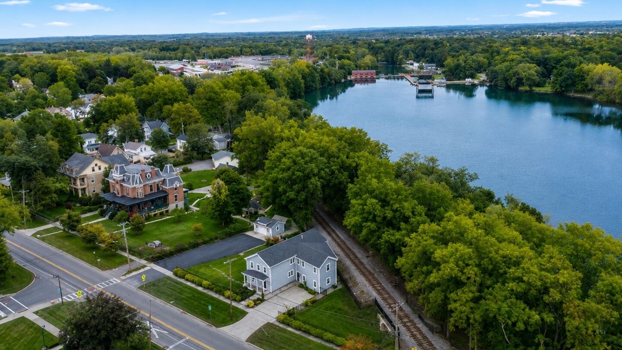 Photo of Outdoor in Seneca Falls