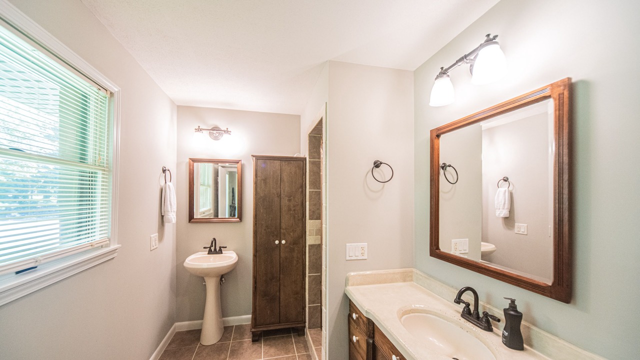 Photo of Bathroom in Benton
