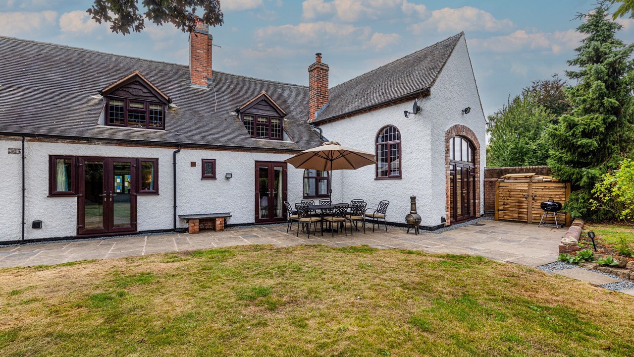 Photo of Others in Snarestone