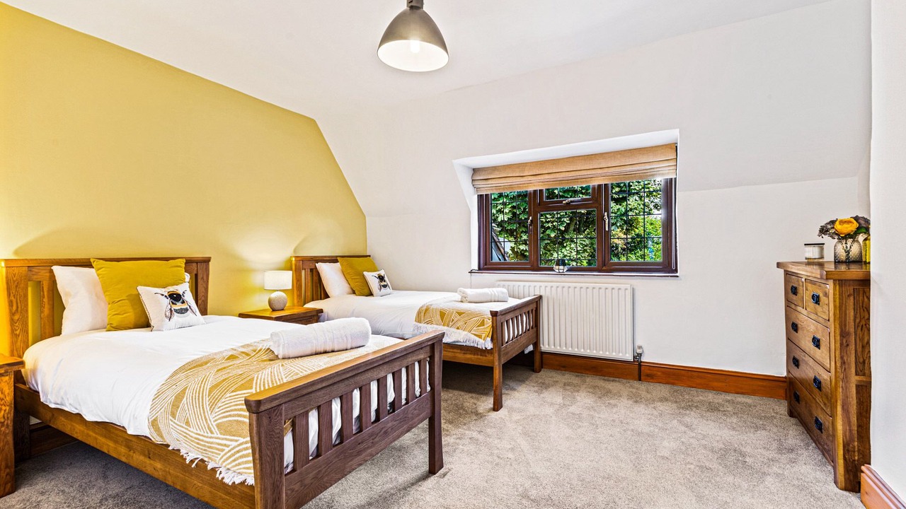 Photo of Others in Snarestone