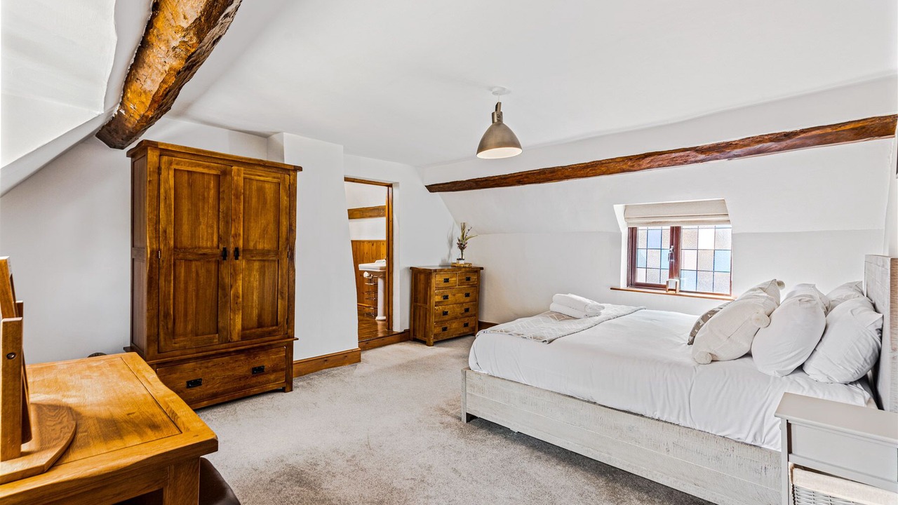 Photo of Others in Snarestone