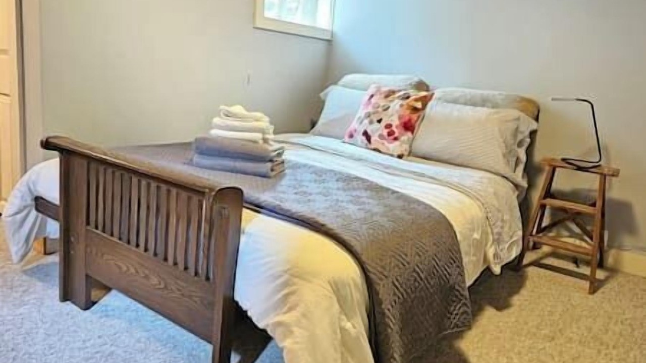 Photo of Bedroom in Kincardine