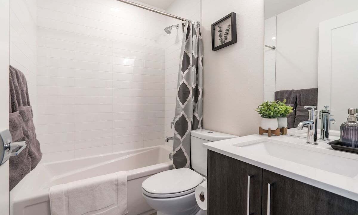 Photo of Bathroom in Broadway