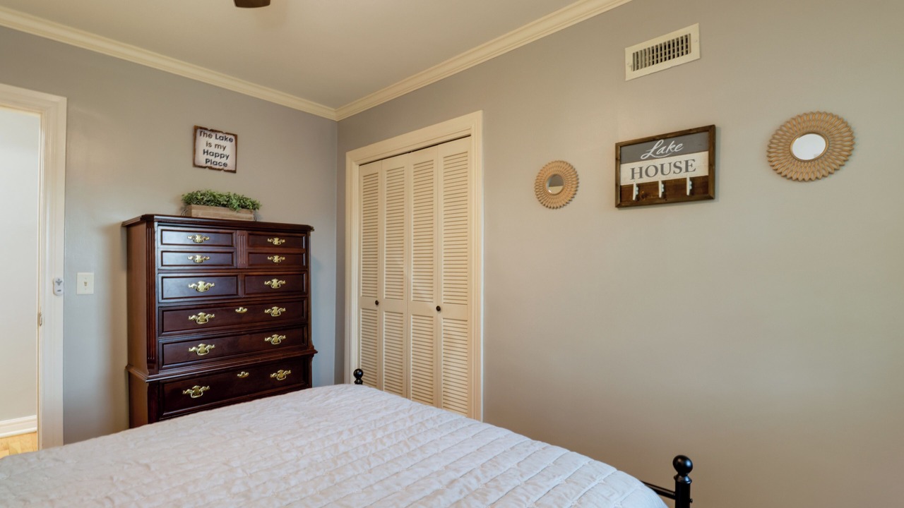 Photo of Bedroom in Jay