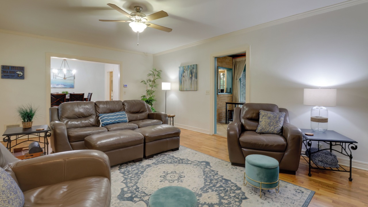 Photo of Livingroom in Jay
