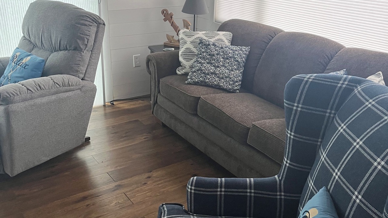 Photo of Livingroom in Wellesley Island