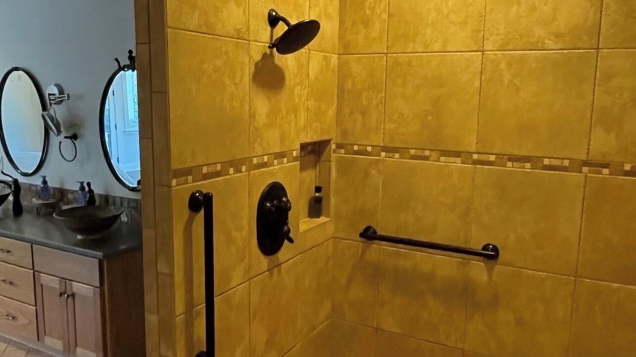 Photo of Bathroom in Bee Branch