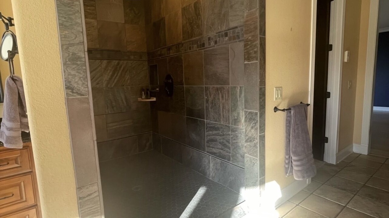 Photo of Bathroom in Bee Branch