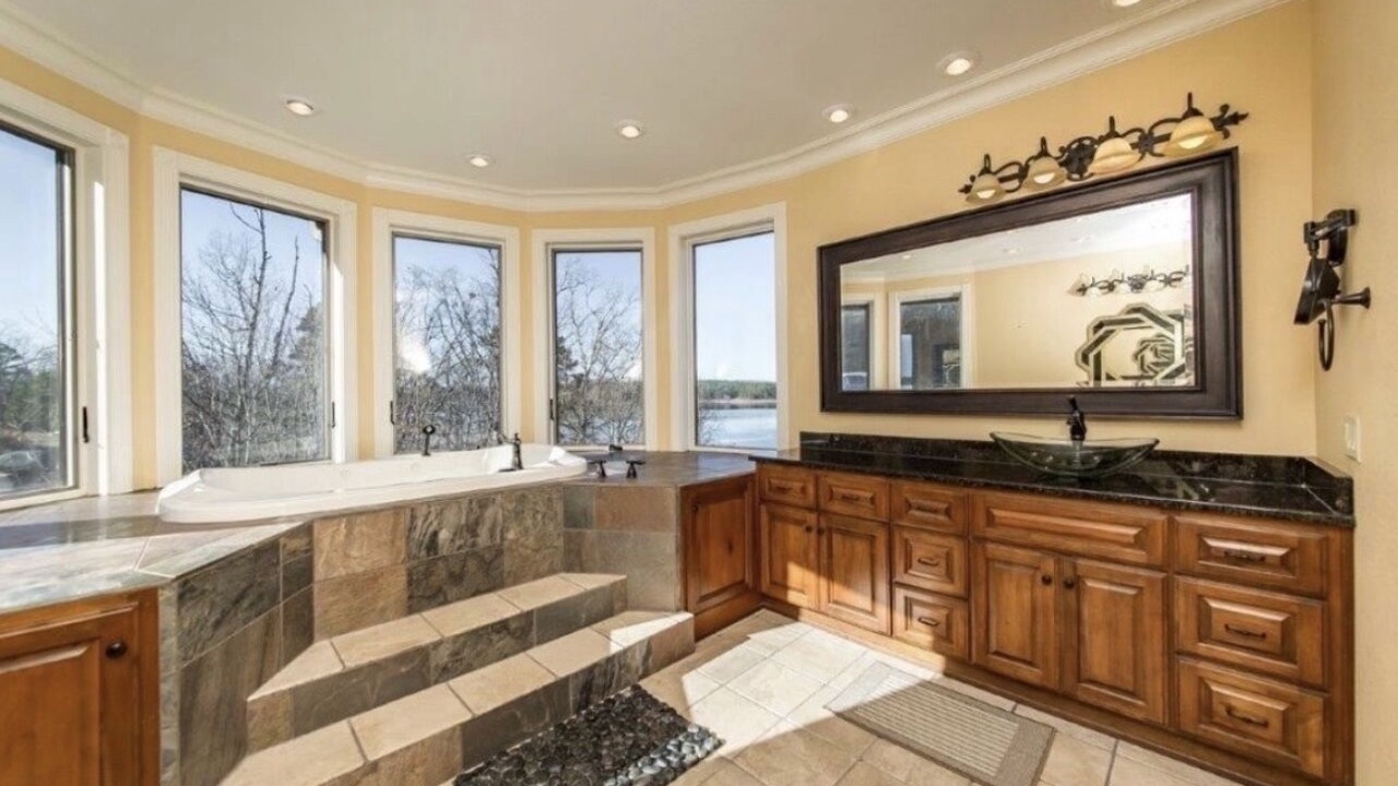 Photo of Bathroom in Bee Branch