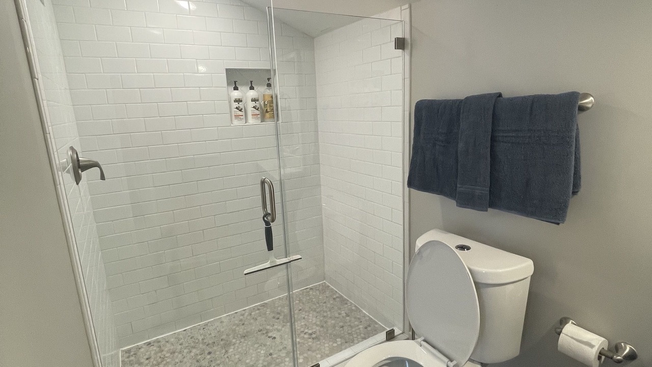 Photo of Bathroom in Shelby Park