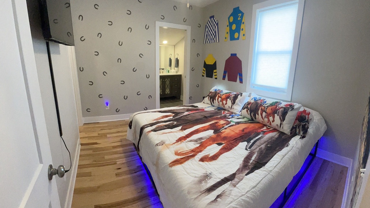 Photo of Bedroom in Shelby Park