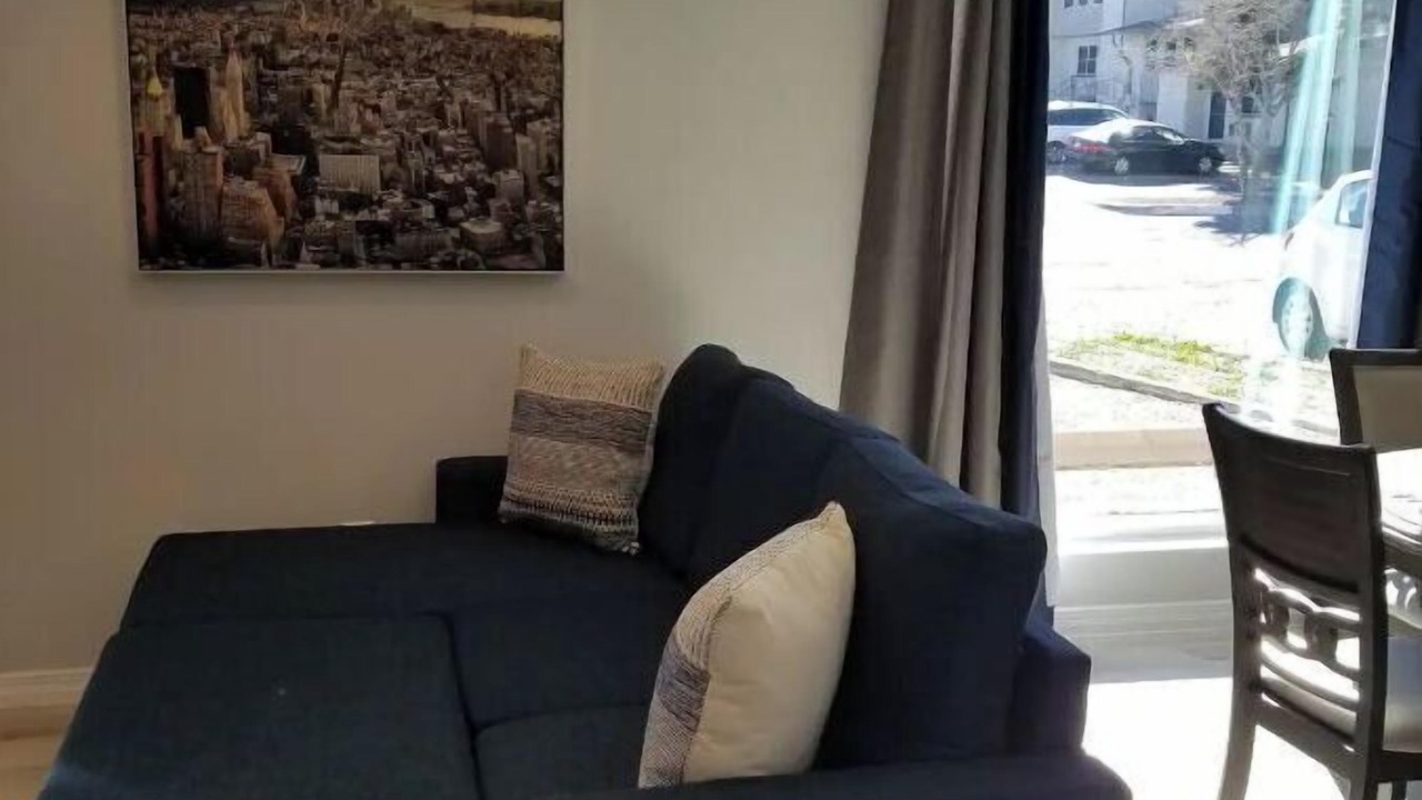 Photo of Livingroom in Biggs Field