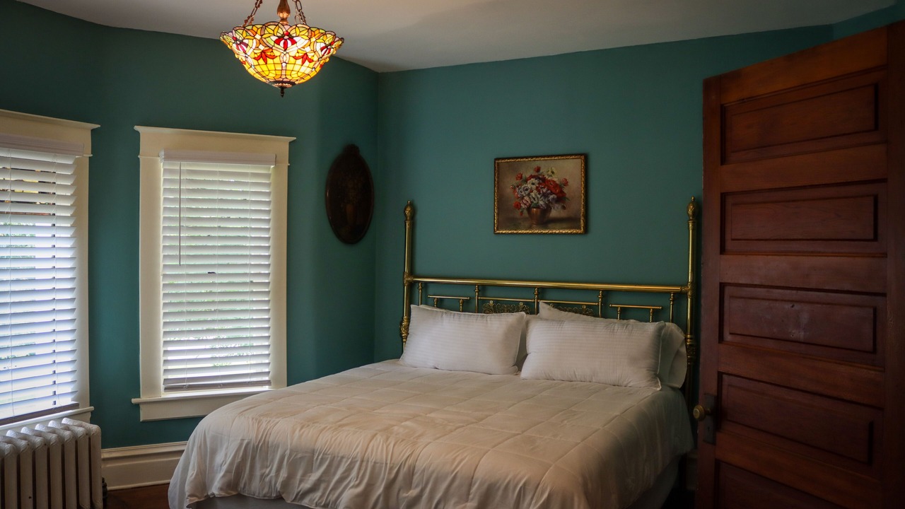 Photo of Bedroom in Pittsburg