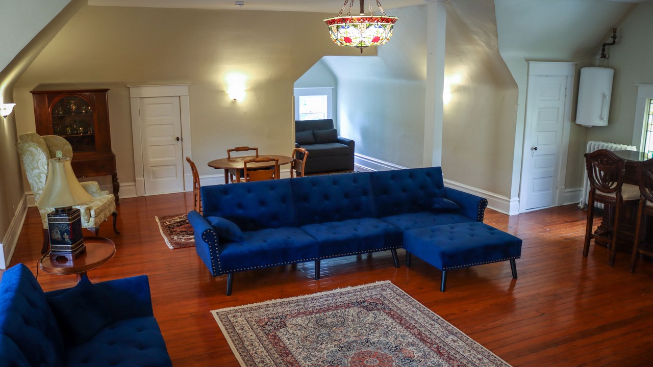 Photo of Livingroom in Pittsburg
