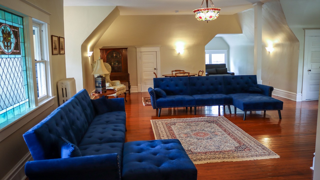 Photo of Livingroom in Pittsburg