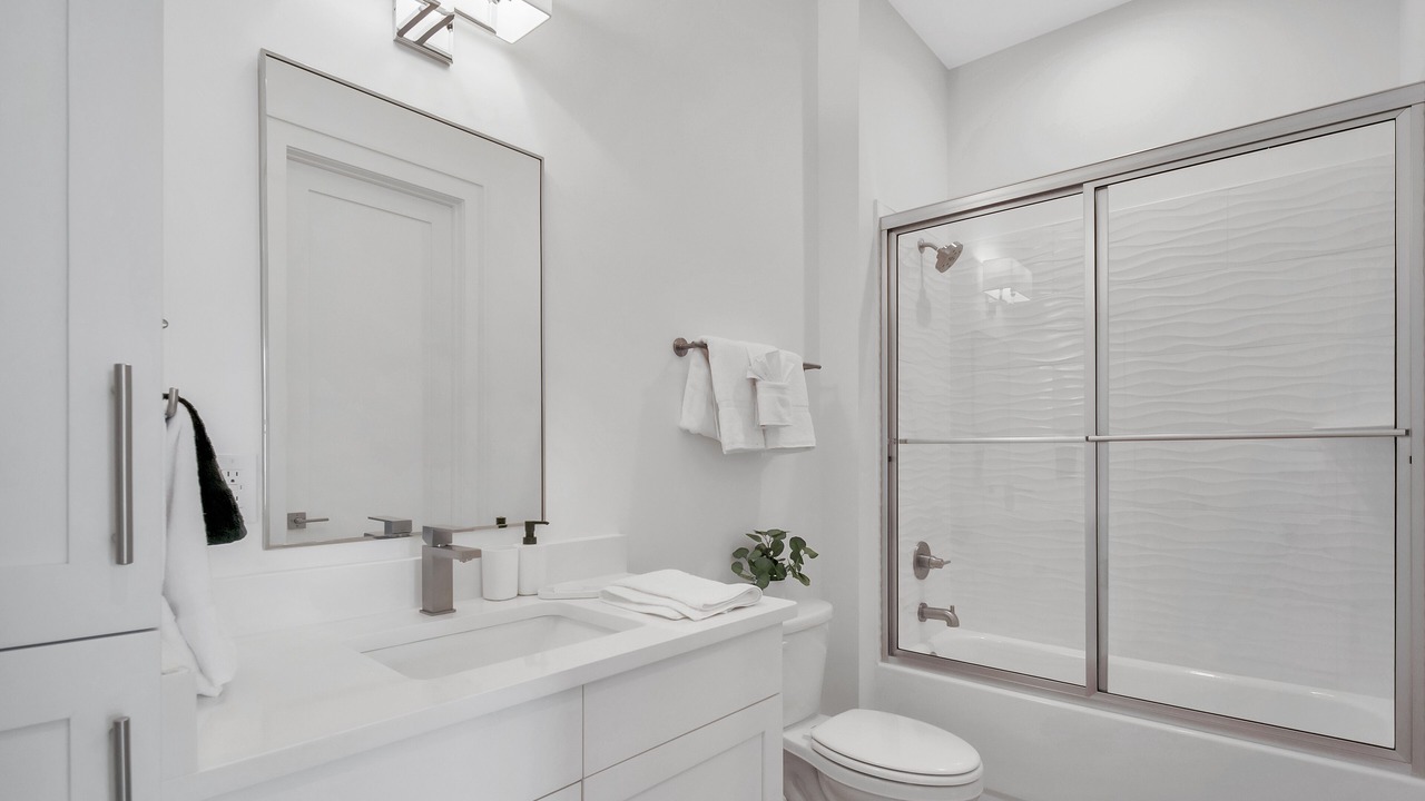 Photo of Bathroom in Gulf Shores