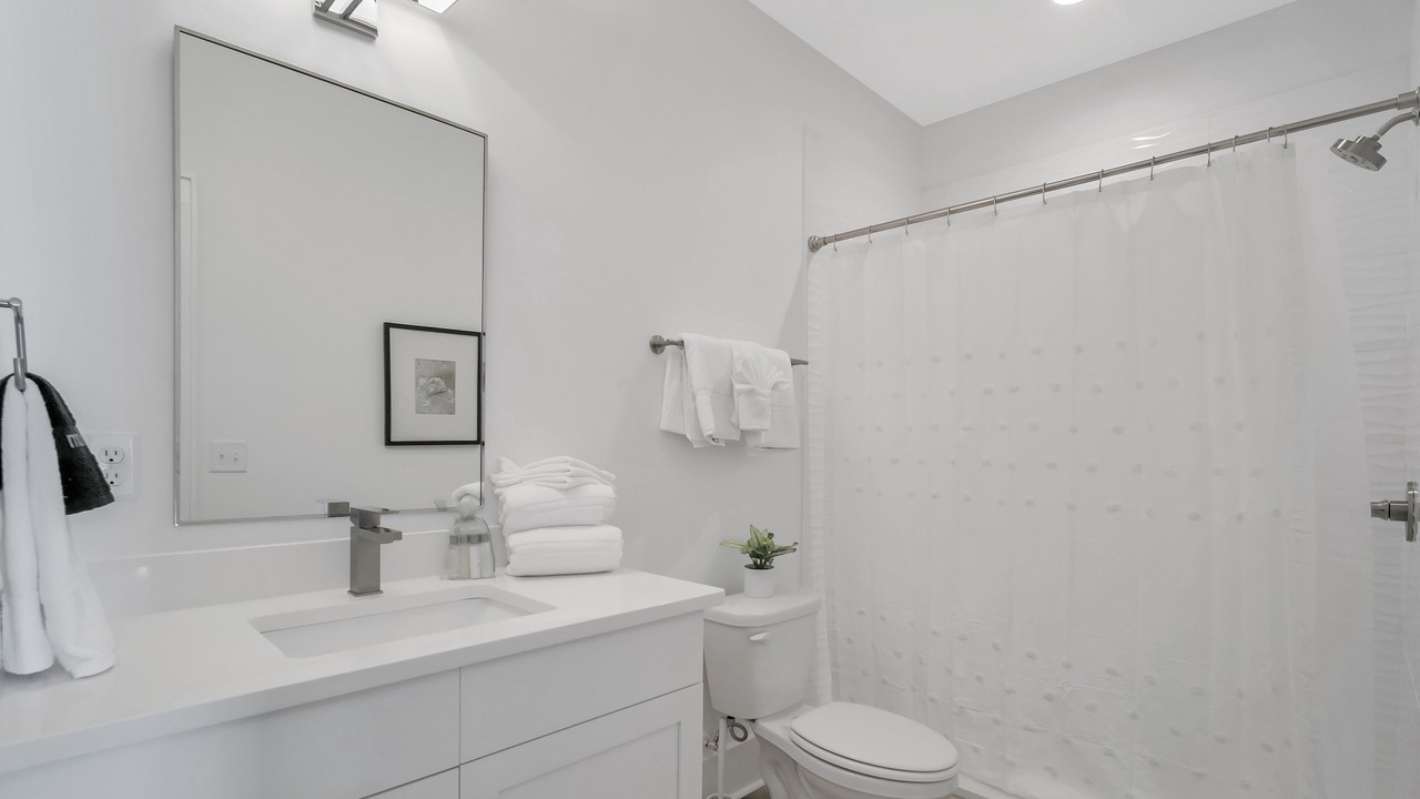 Photo of Bathroom in Gulf Shores