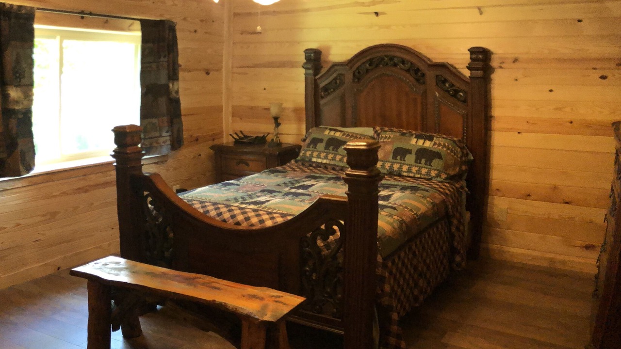 Photo of Bedroom in Jefferson City
