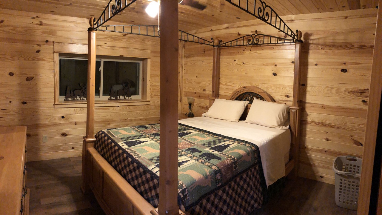 Photo of Bedroom in Jefferson City