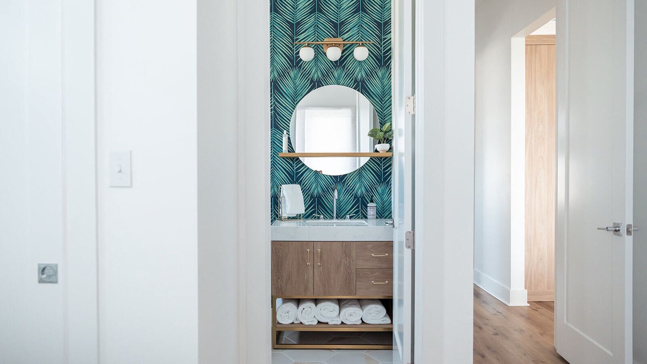 Photo of Others in Key Allegro