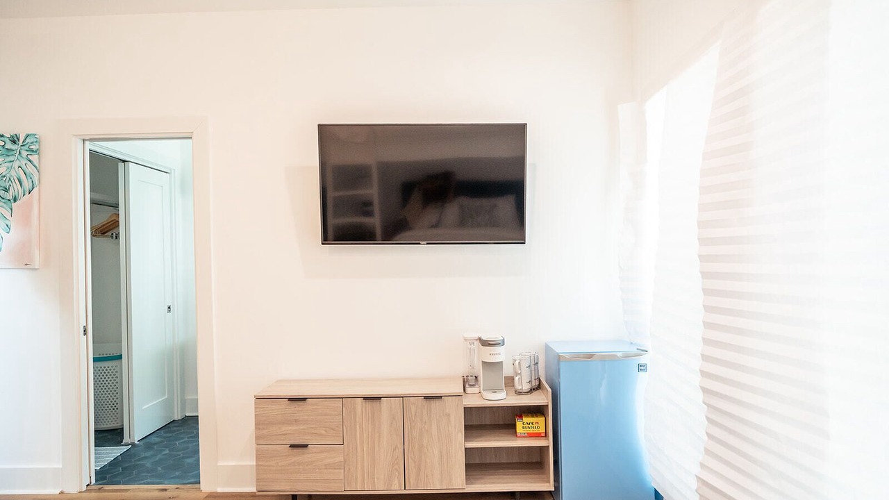 Photo of Others in Key Allegro