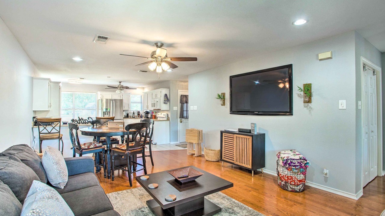 Photo of Livingroom in Tool