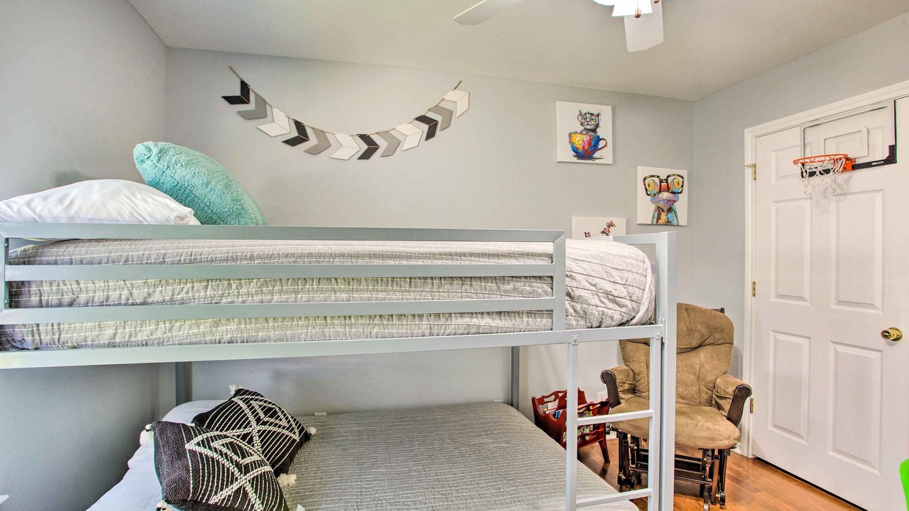 Photo of Bedroom in Tool