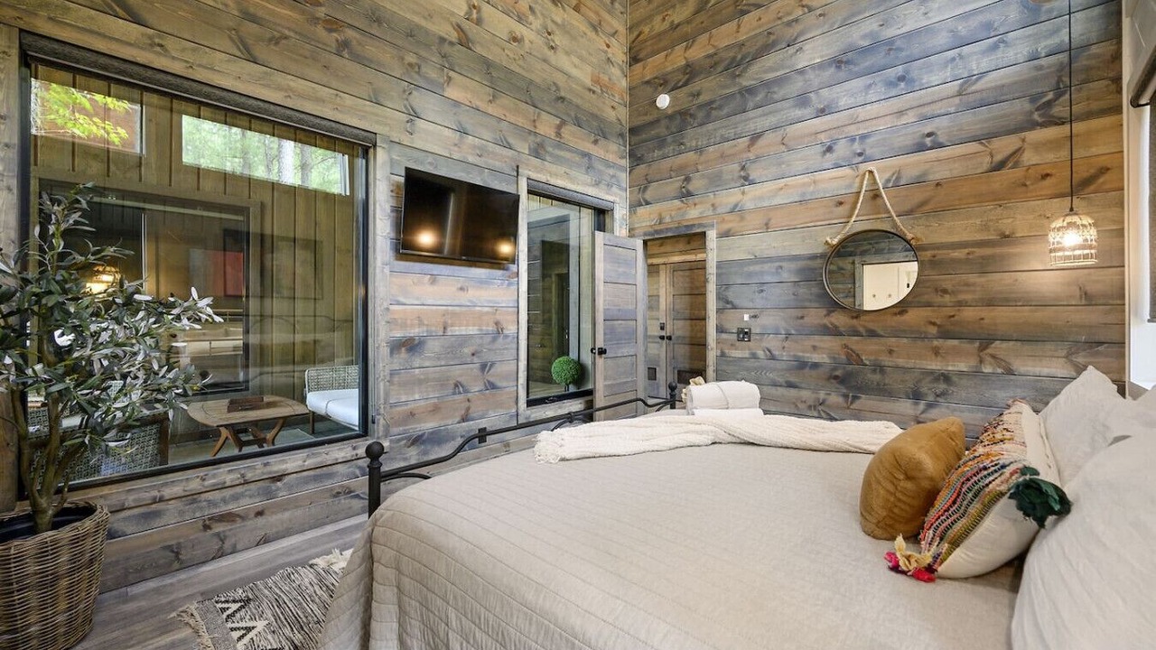 Photo of Bedroom in Broken Bow
