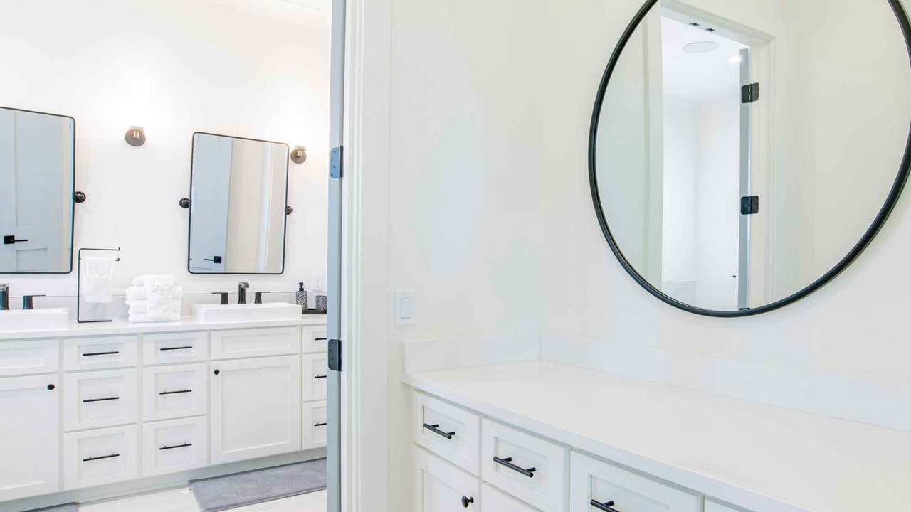 Photo of Bathroom in Ono Island