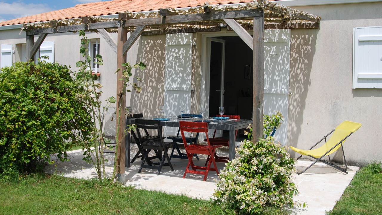 Photo of Outdoor in Angles