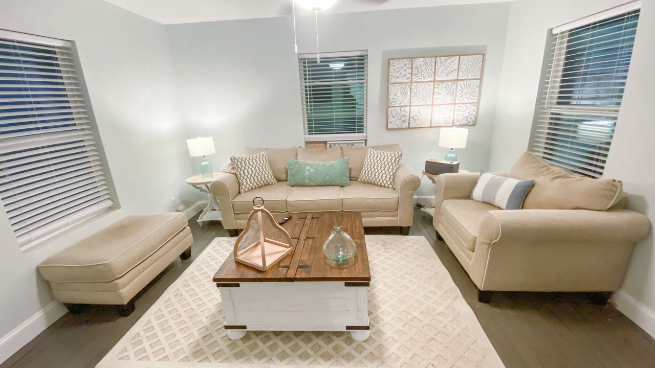 Photo of Livingroom in Graford