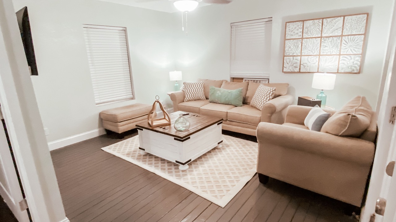 Photo of Livingroom in Graford