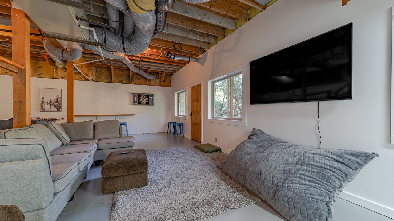 Photo of Livingroom in Salyer