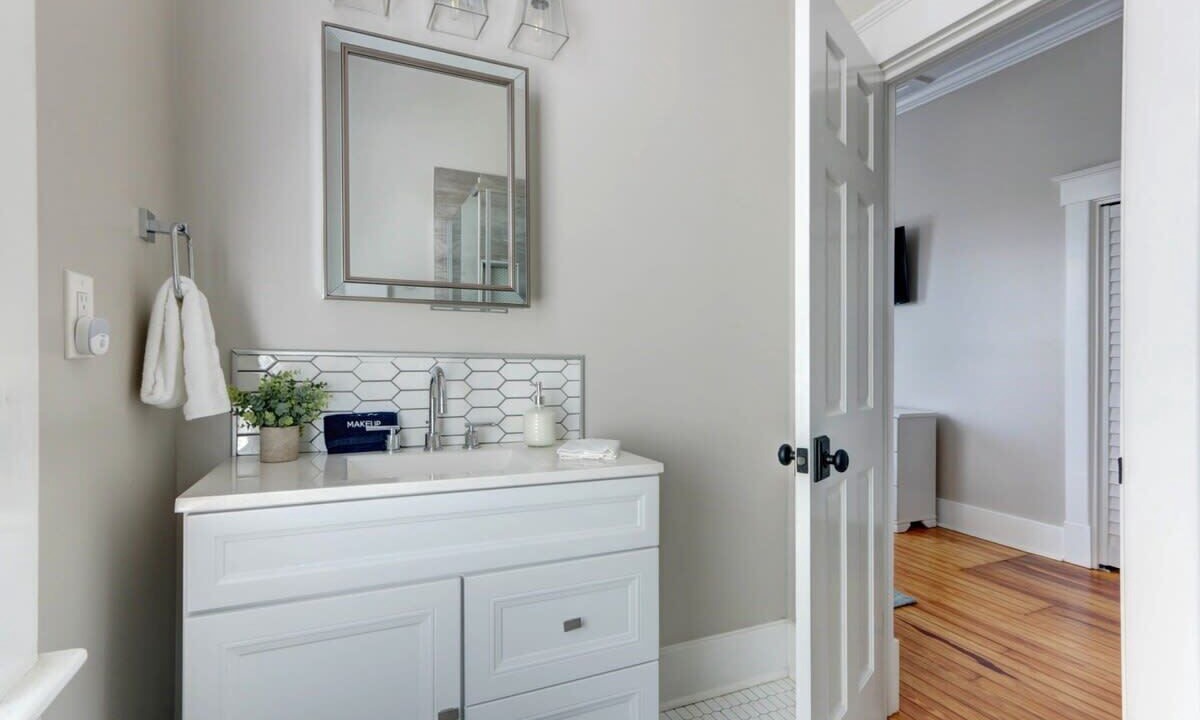Photo of Bathroom in Historic District - North