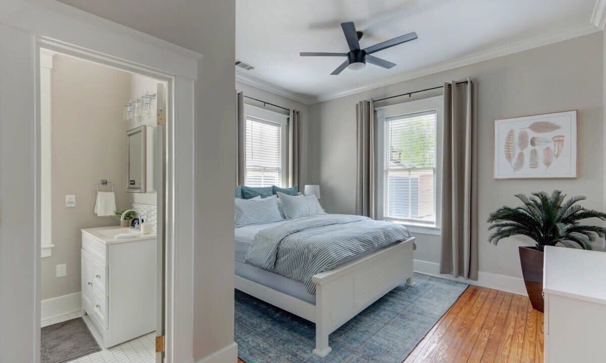 Photo of Bedroom in Historic District - North