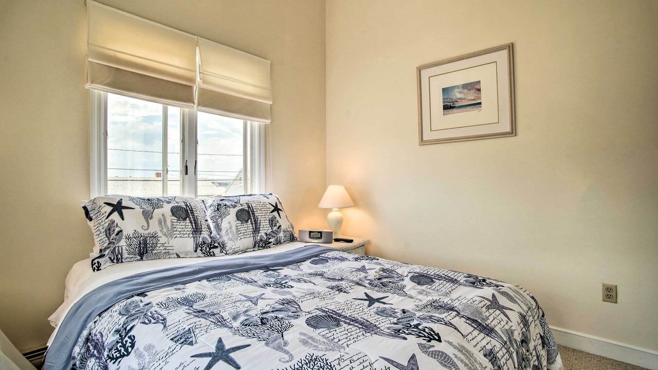 Photo of Bedroom in Ocean Bluff-Brant Rock