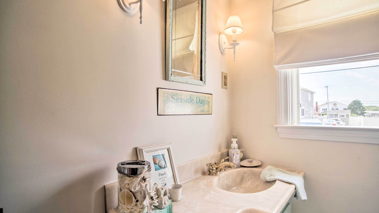 Photo of Bathroom in Ocean Bluff-Brant Rock