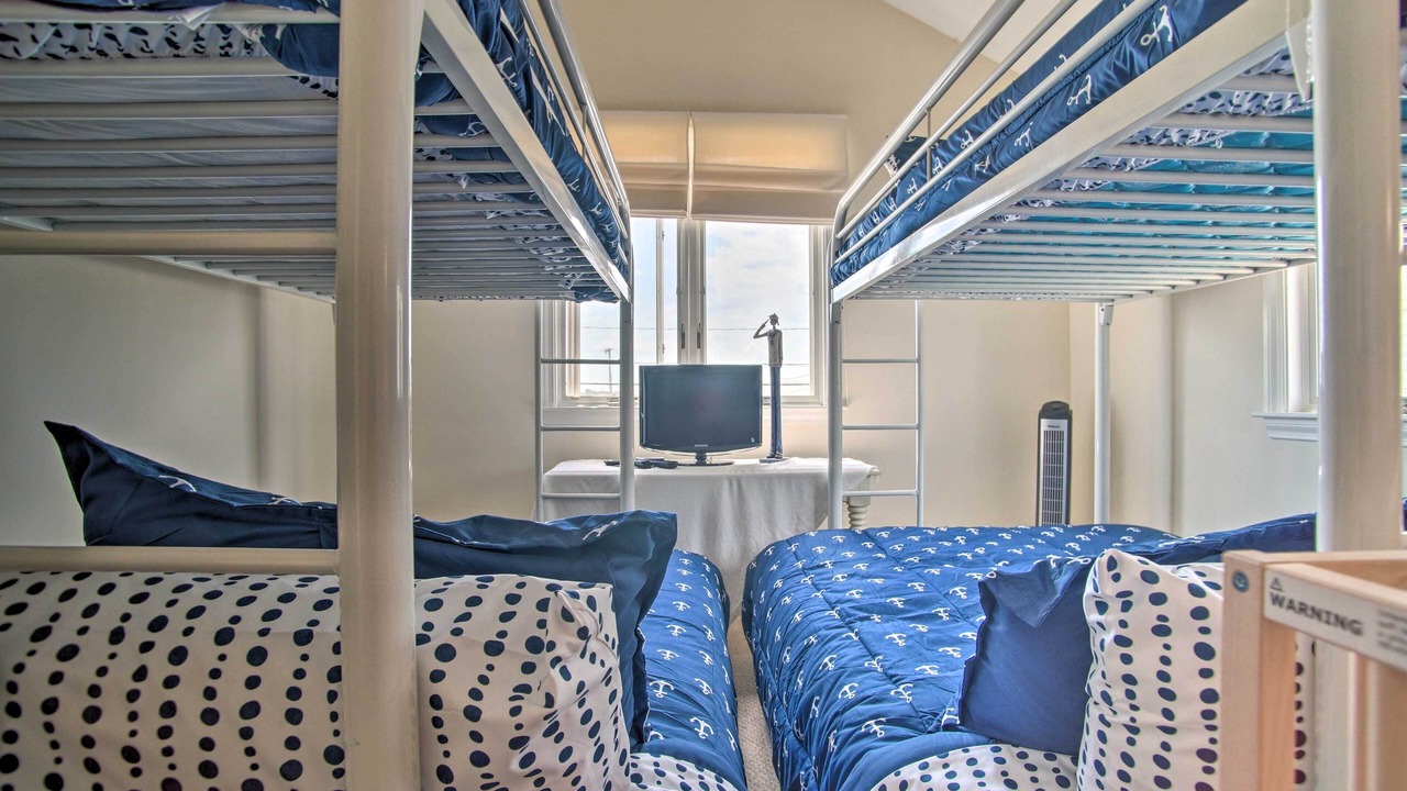 Photo of Bedroom in Ocean Bluff-Brant Rock