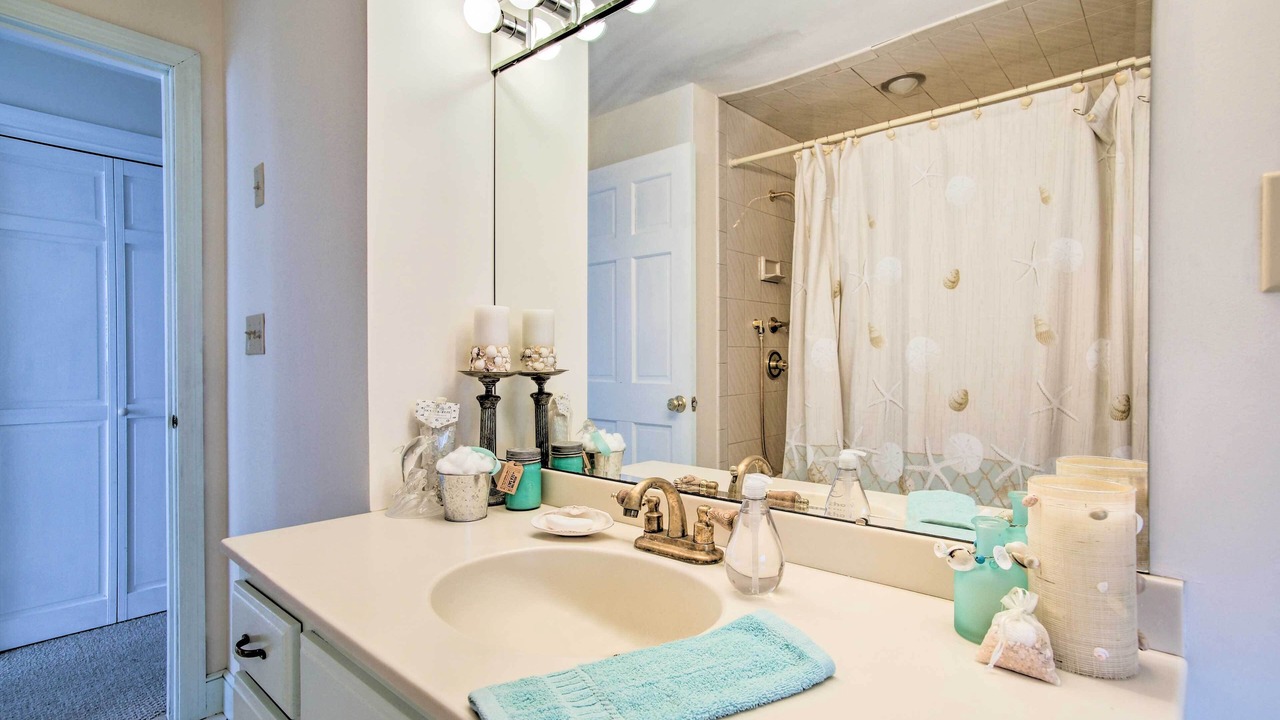 Photo of Bathroom in Ocean Bluff-Brant Rock