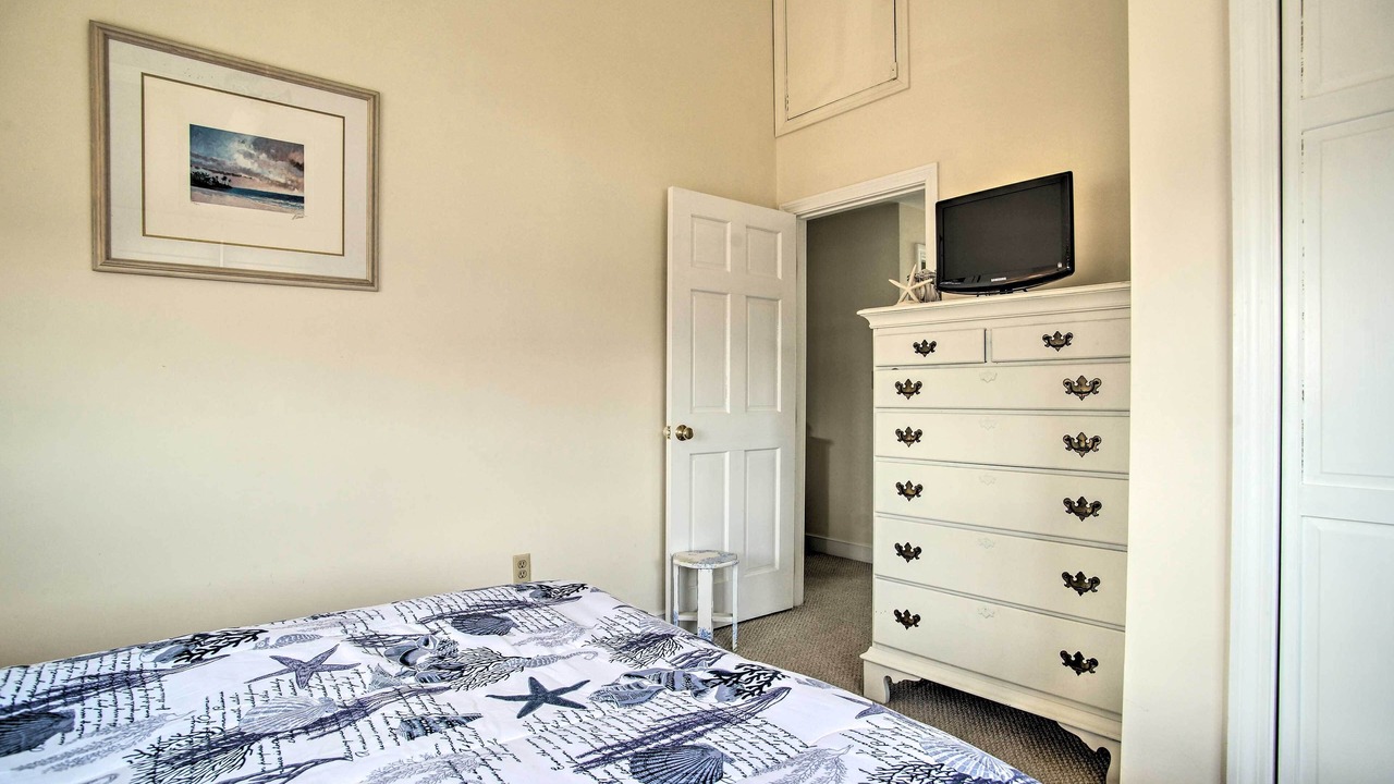Photo of Bedroom in Ocean Bluff-Brant Rock